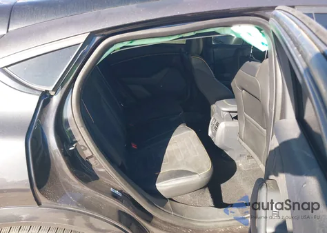 2022 Ford Mustang Mach-E Gt z USA, uszkodzony, nr VIN 3FMTK4SE4NMA13681